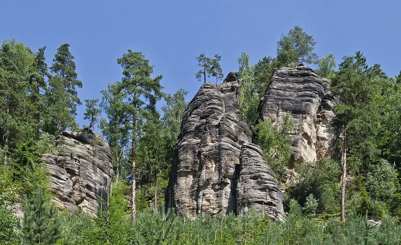 Adršpach Rocks: Trail, Boat Ride and Opening Seasons