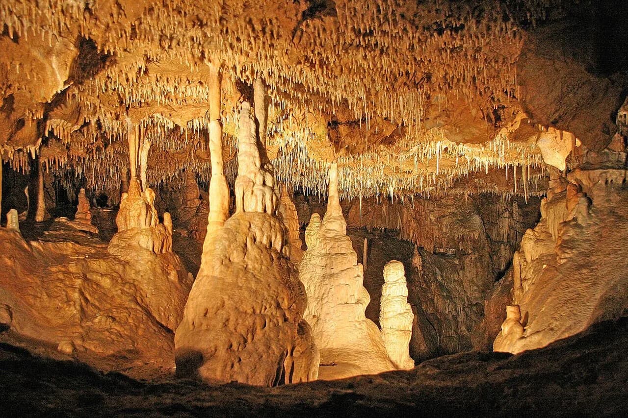 Balcarka Cave: Guided Tour, Length and Moravian Karst Planning
