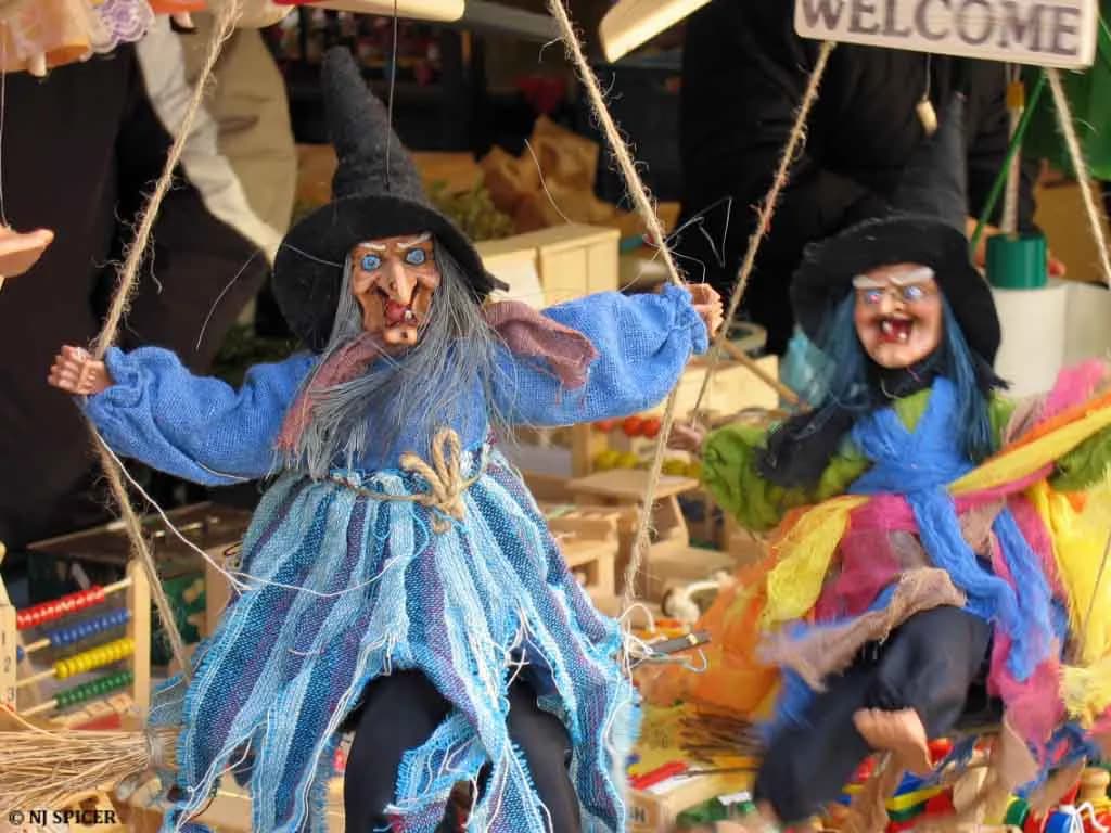 Czech Puppets: Marionettes, Where to See Them and How to Buy One