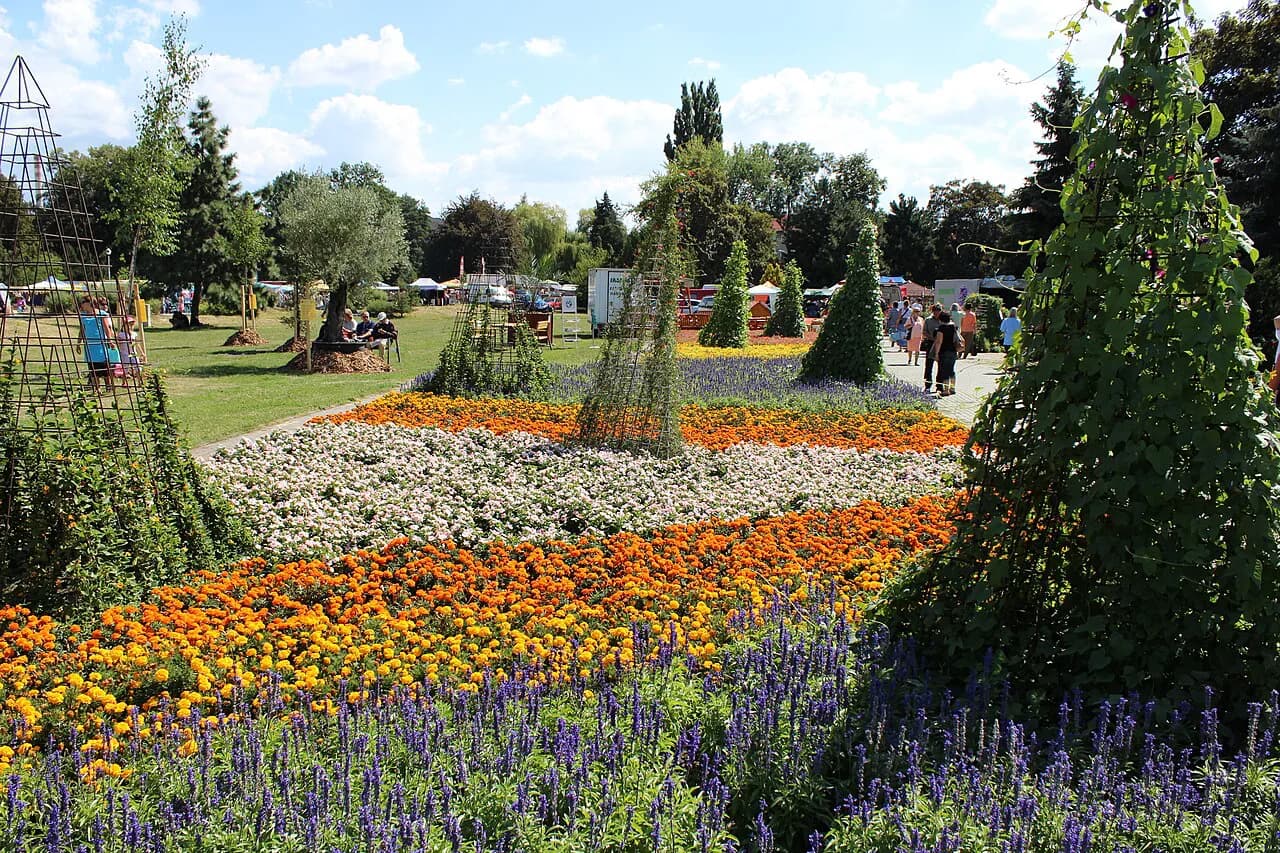 Flora Olomouc: Exhibition Grounds, Greenhouses and Parks