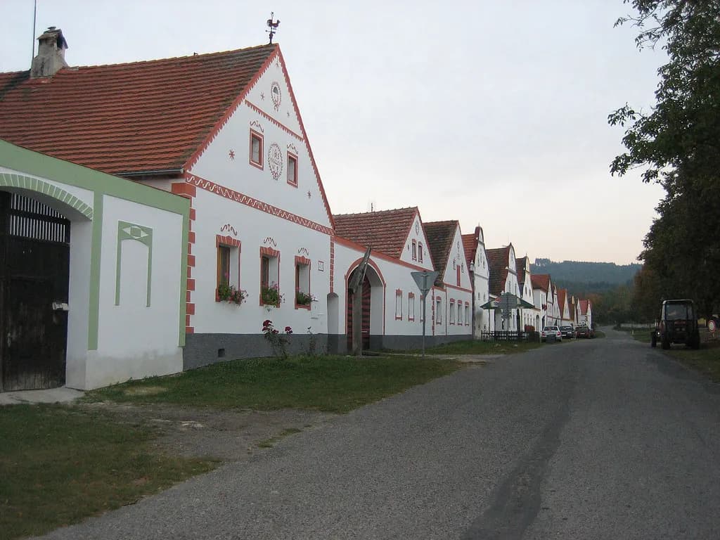 Holašovice: A Guide to the UNESCO Village in South Bohemia