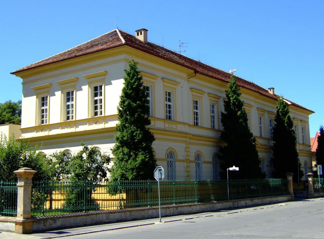 Terezín sightseeing: plan the memorial sites in a sensible order