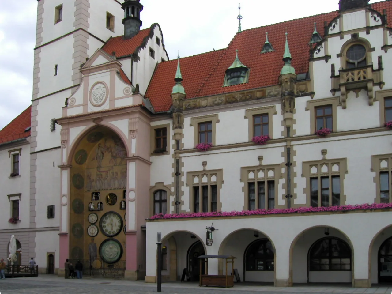 Olomouc Astronomical Clock: What to See and the Noon Show