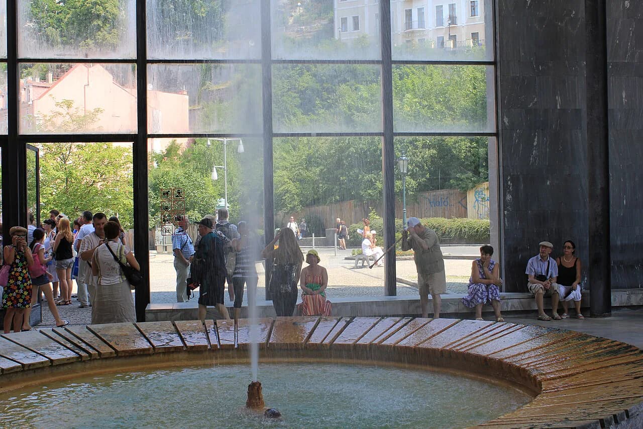 One Day in Karlovy Vary: A Walkable Itinerary for the Spa Town