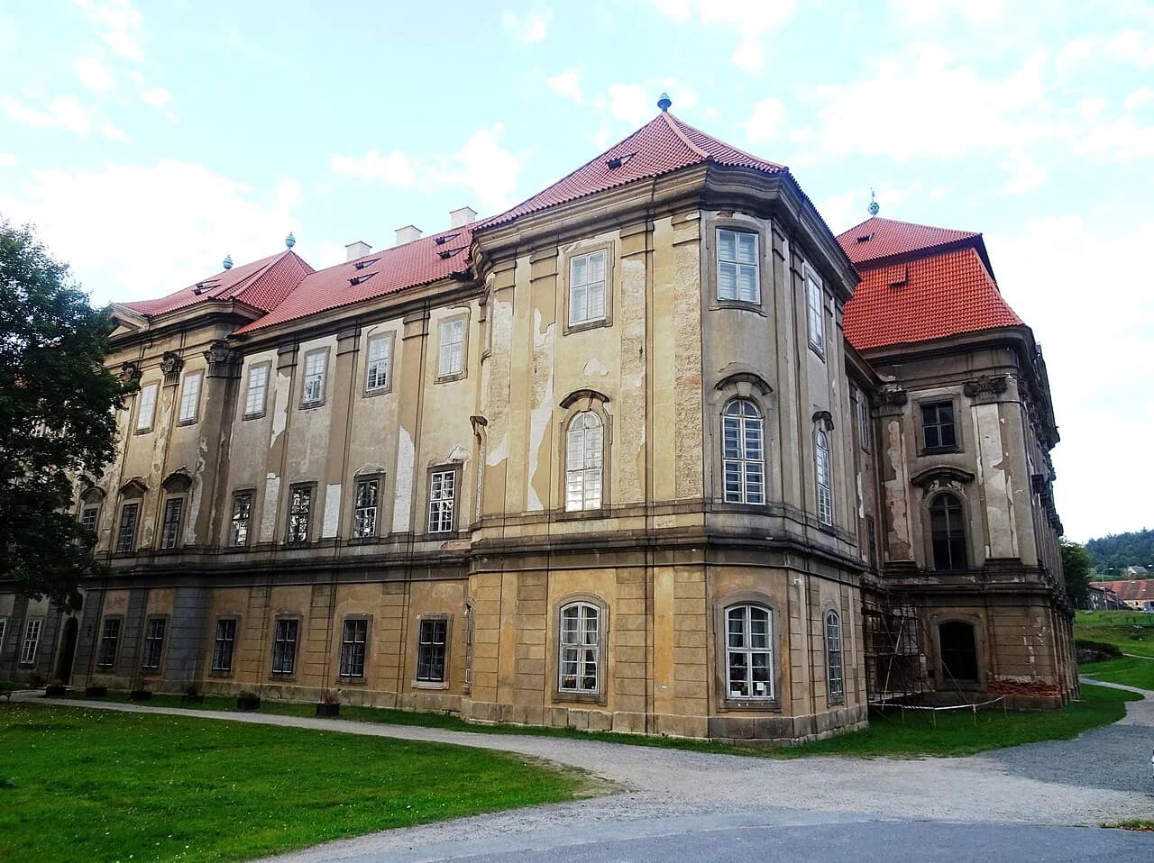 Plasy Monastery: Santini's Convent Built on Water Near Plzeň