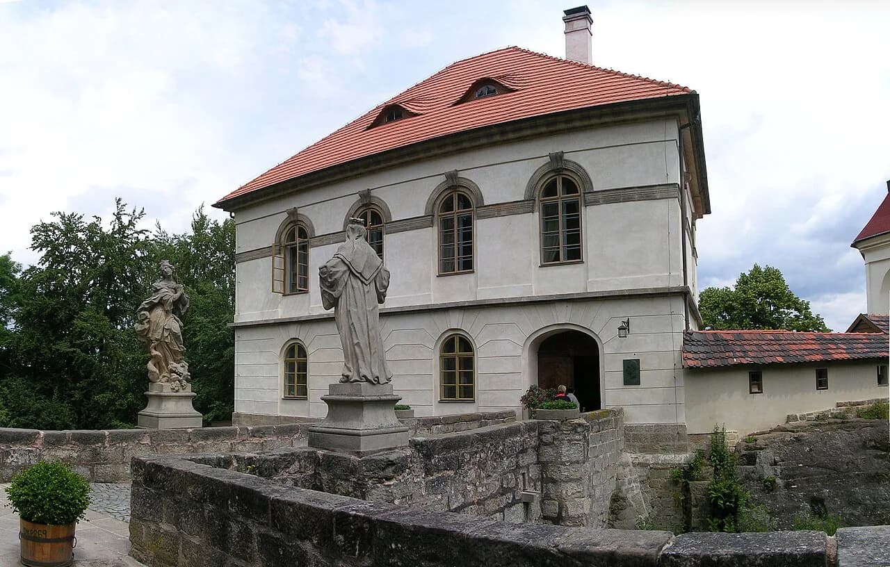 Valdštejn Castle: The Sandstone Rock Castle Near Turnov