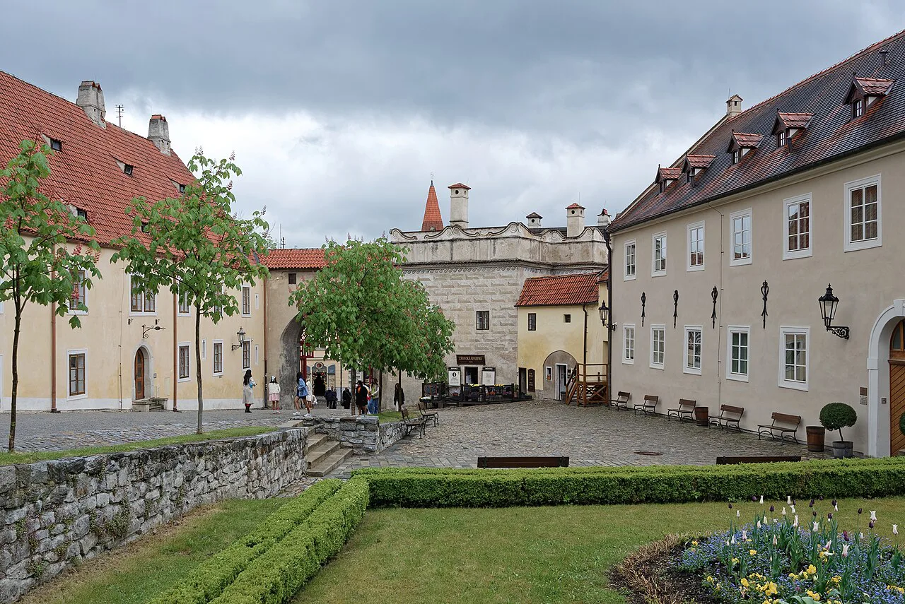 The first courtyard of Český Krumlov Castle.