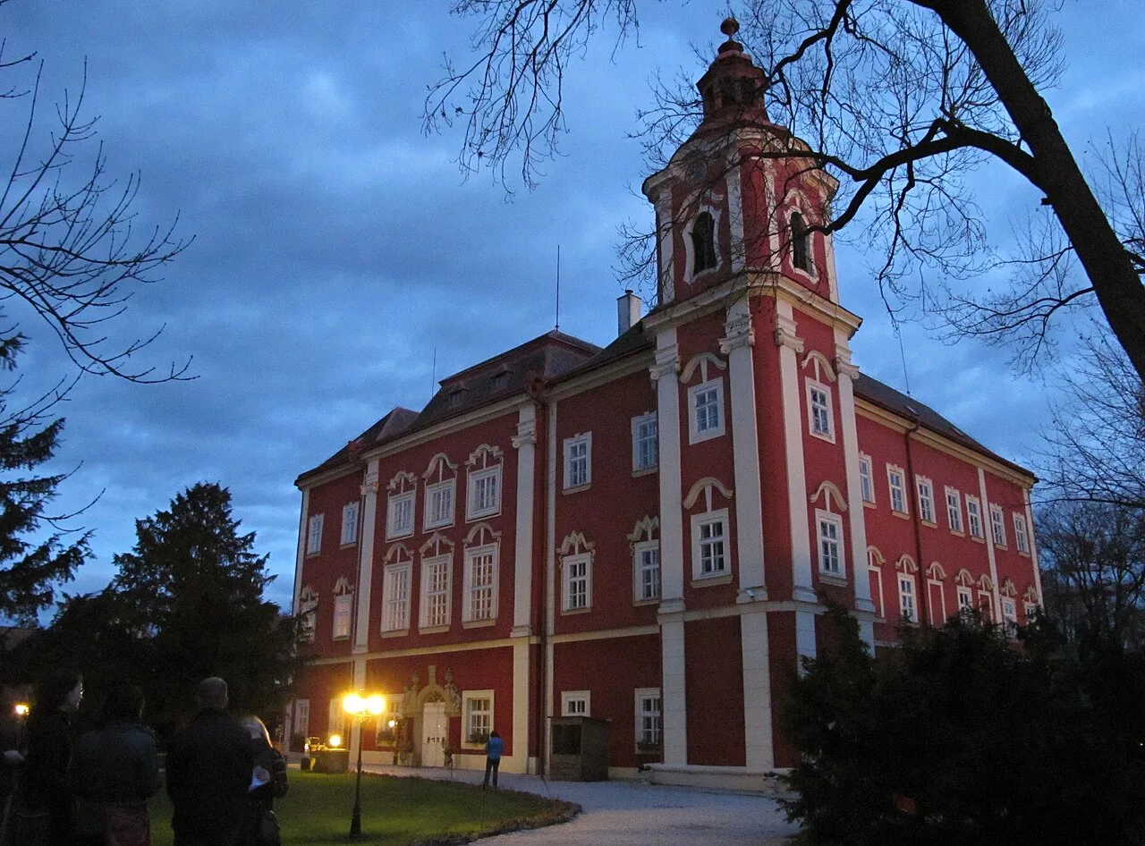 Dětenice Castle at dusk.