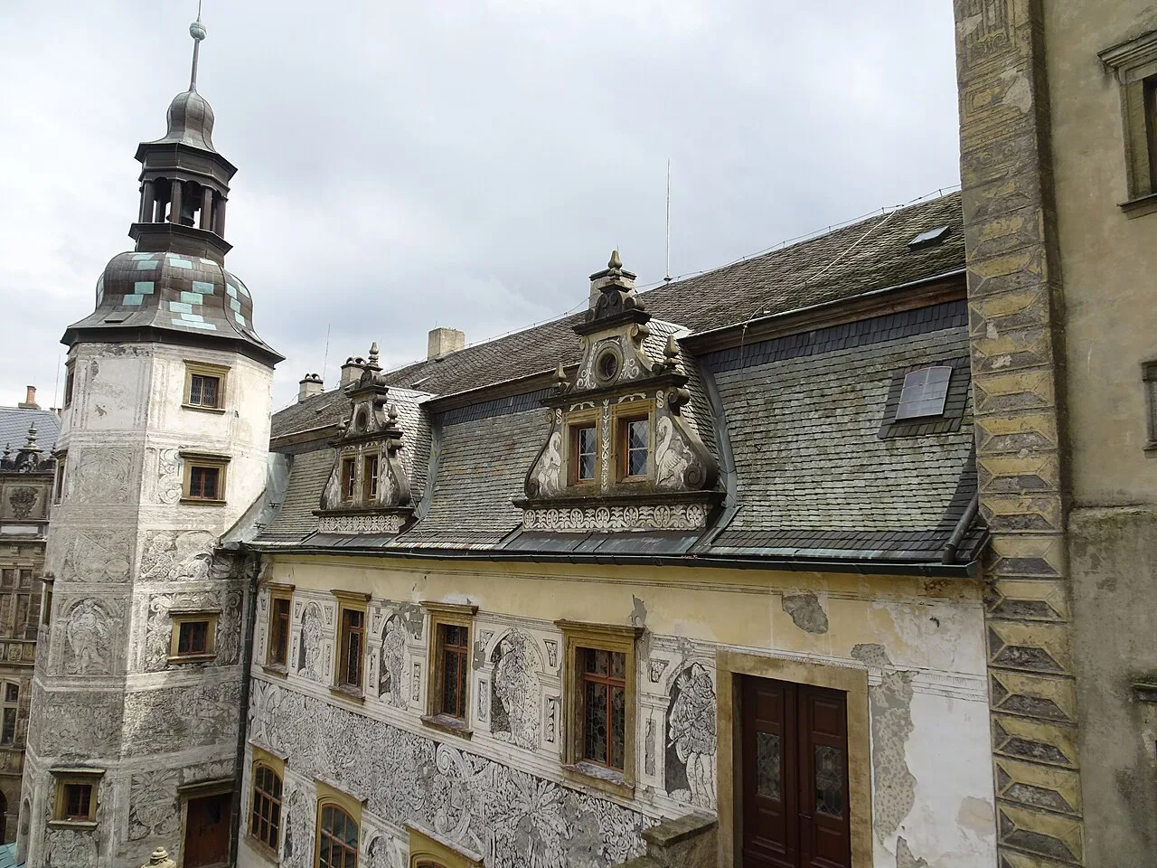 Courtyard and tower of Frýdlant Castle