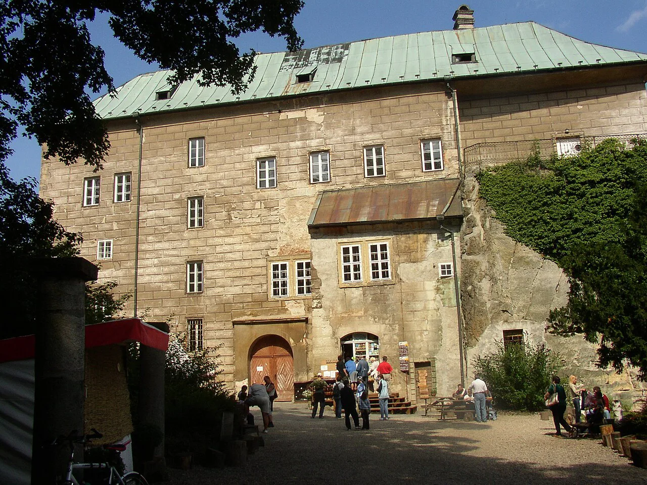 The courtyard entrance of Houska Castle.