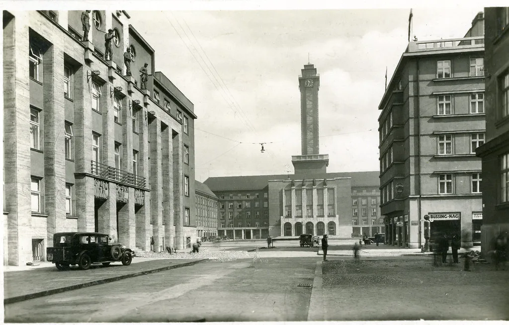 Venue view: Nová radnice (New City Hall) in Ostrava, depicted on a 1937 postcard alongside the Palace of the Mining and Metallurgical Company.