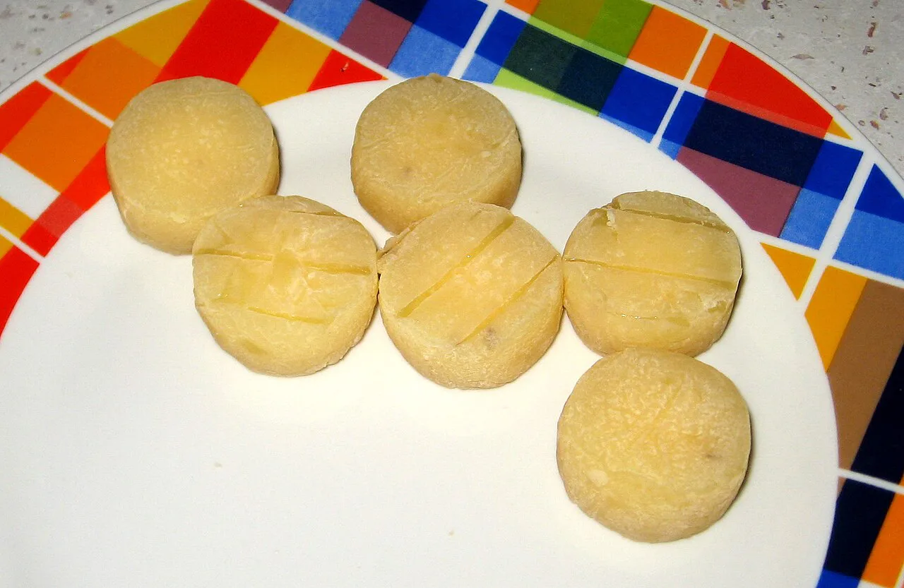 A plate of tvarůžky cheeses.